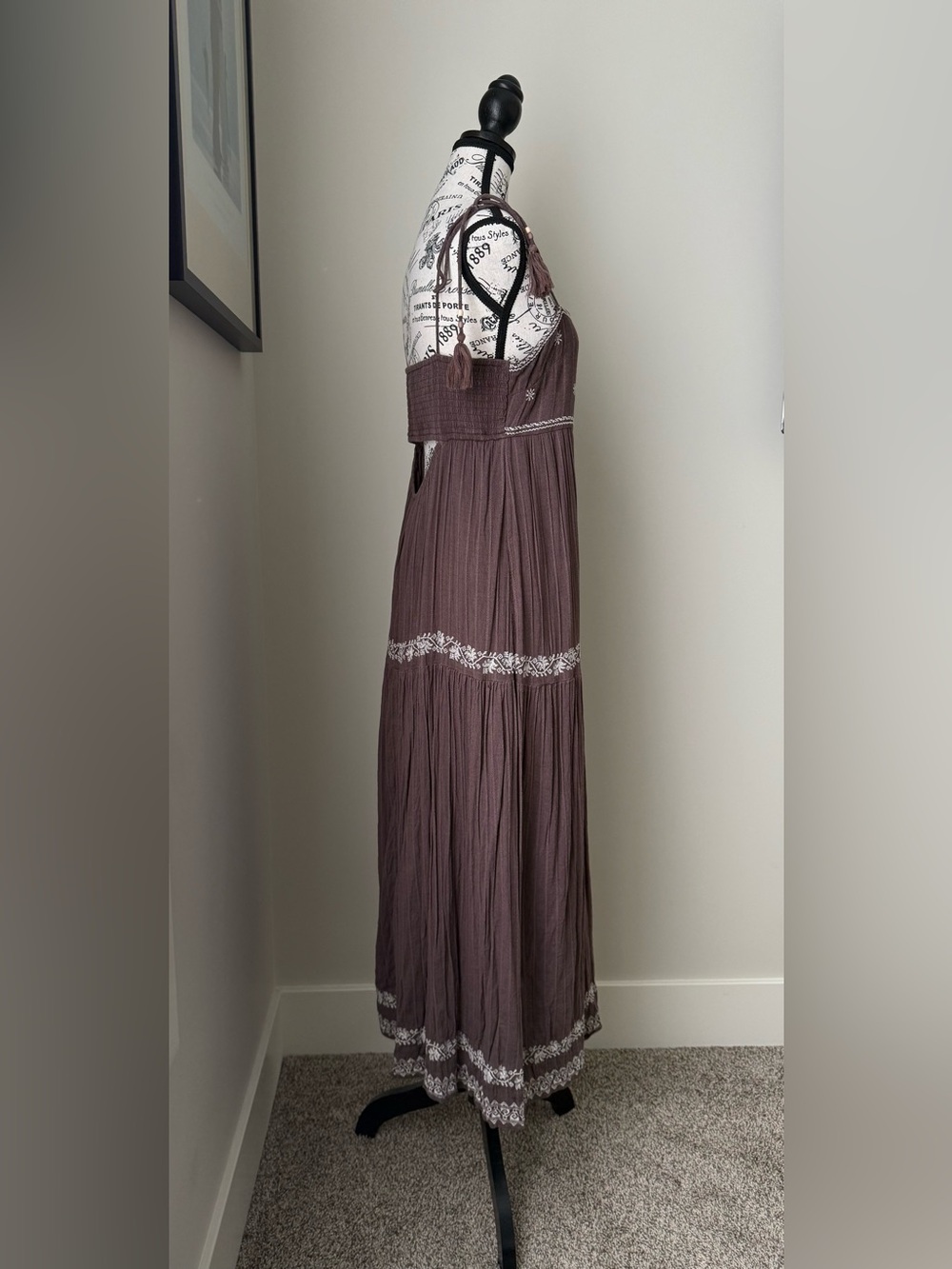 Anerican Eagle Embroidered Empire Waist Dress - Picture 6 of 11